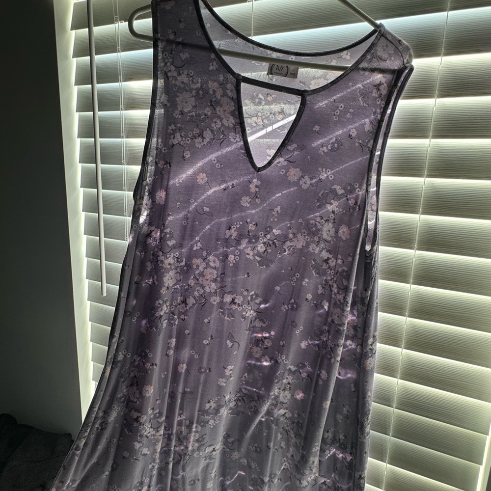 Maurices Gray Floral Top